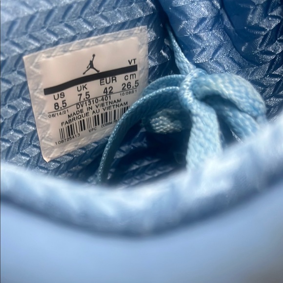 Air Jordan 5 Retro SE UNC - Picture 3 of 11